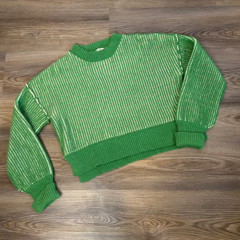 New In Women’s Medium Green Cream Striped Textured Knit Pullover Sweater
